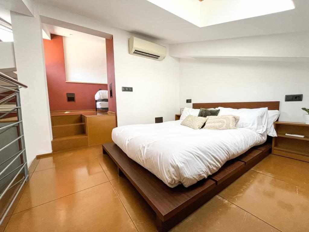 赫罗纳Loft Cort Reial Atico In The Heart Of The Old Town公寓 外观 照片